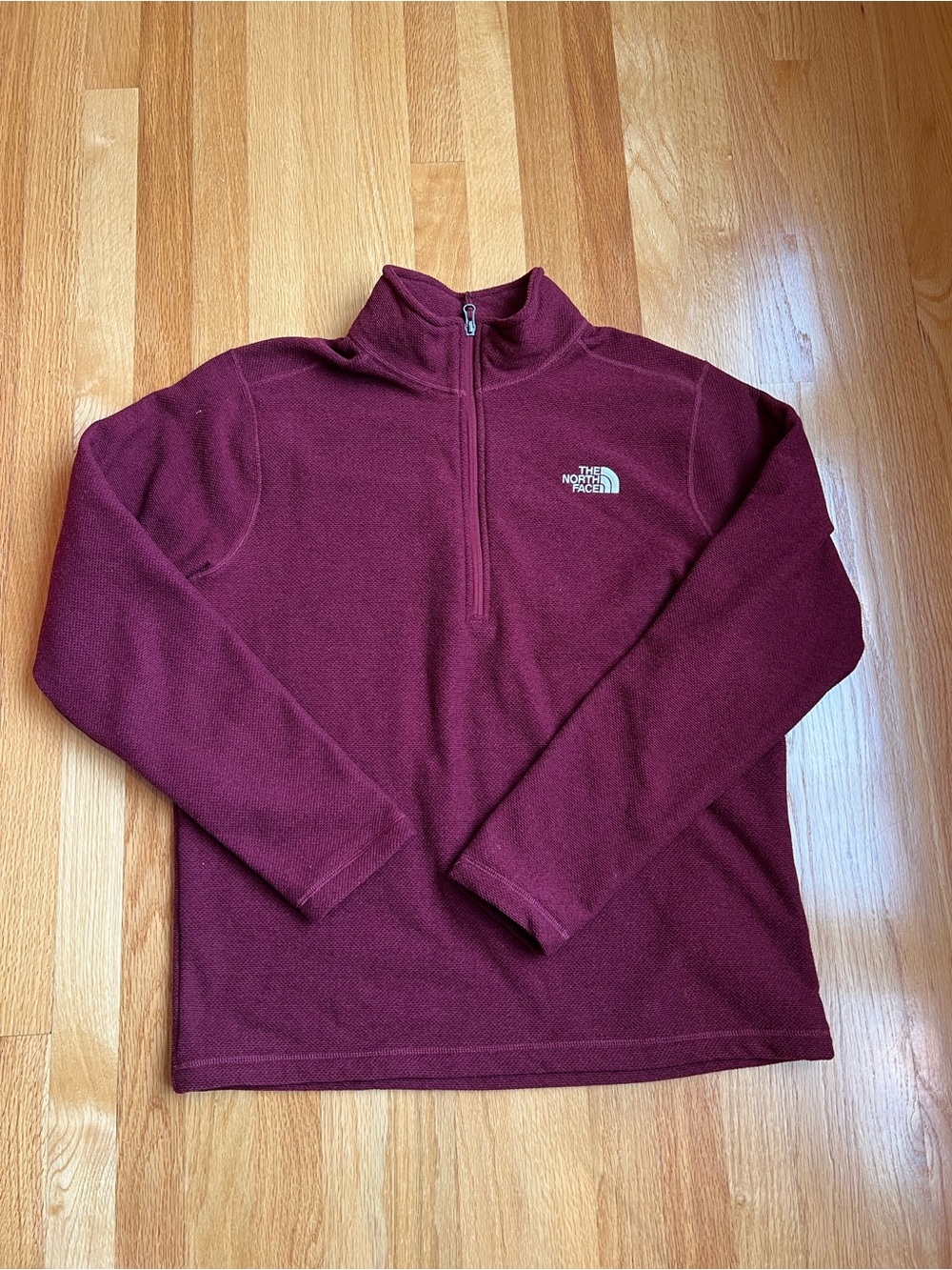 The North Face Men's Burgundy Half-Zip Fleece Pullover